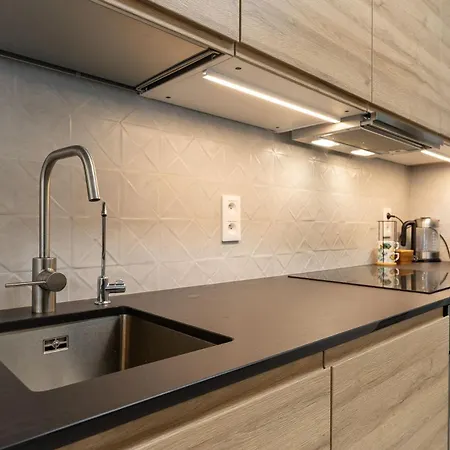 Rentafive - Gran Casa Reformada - Terraza