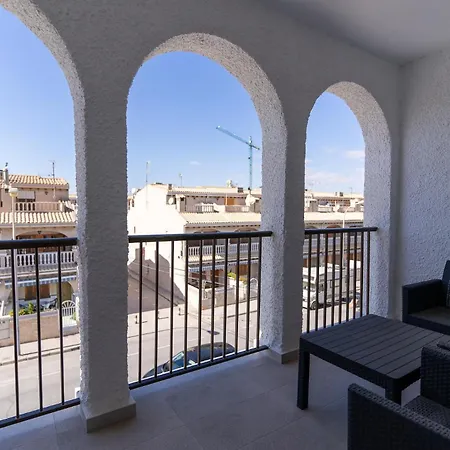 Holiday home Rentafive - Gran Casa Reformada - Terraza *