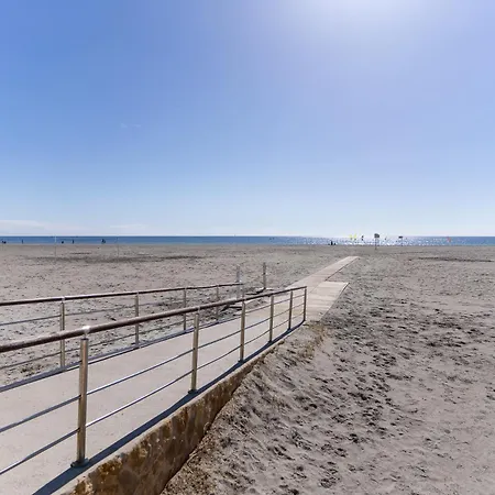 Rentafive - Gran Casa Reformada - Terraza *