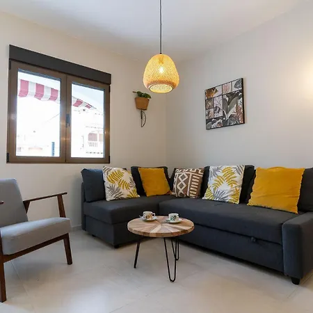 Rentafive - Gran Casa Reformada - Terraza Holiday home