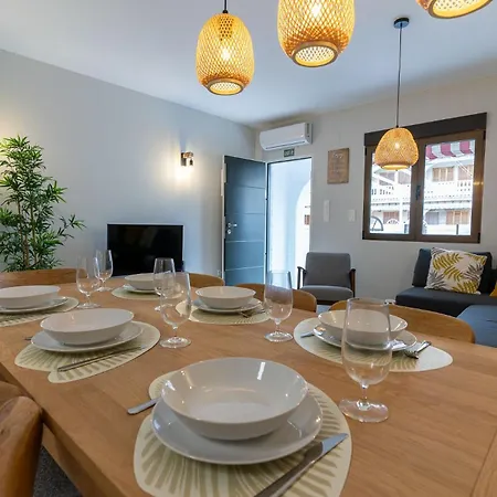 Rentafive - Gran Casa Reformada - Terraza